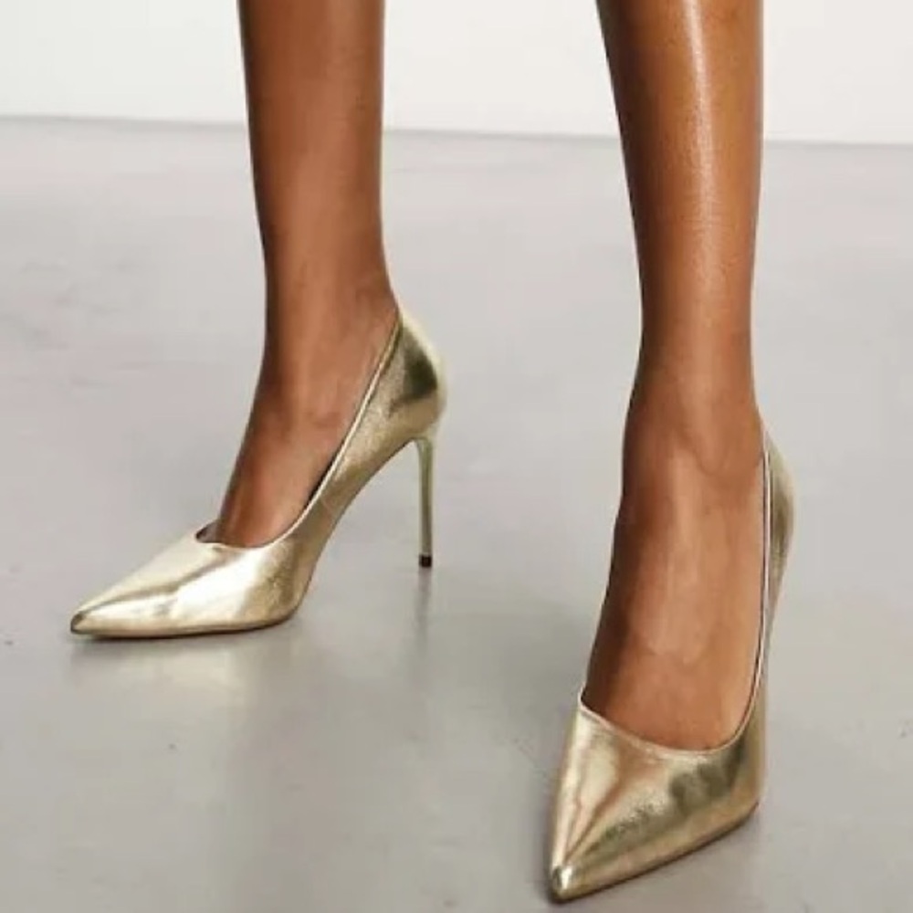 NEW ASOS DESIGN Paphos Gold Mettalic pumps size 9.5 4 inch heels